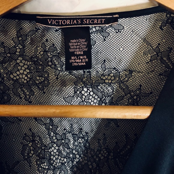 COPY - Victoria’s Secret Lace Inset Robe - Picture 3 of 10